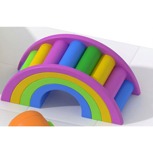 Juego de Parque Infantil Interior de Plástico Colorido con Arco de Escalada y Bloques para Área de Juegos para Niños - Product Image 3
