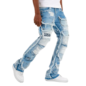Pantalon cargo en denim déchiré pour homme avec logo sur le devant, style streetwear décontracté, jean en coton mi-lourd - Product Image 1