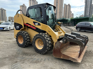 รถตักล้อยางขนาดเล็ก Caterpillar CAT 246C มือสอง รุ่น CAT246C ผลิตในญี่ปุ่น ราคาถูก ขาย - Product Image 3