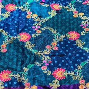 Tissu imprimé ethnique pour vêtements féminins, idéal pour la confection de robes d'été et de vêtements féminins - Product Image 2