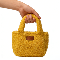 Sac fourre-tout mini en peluche douce de haute qualité, sac à main en polaire Teddy avec étiquette en cuir PU, sac à poignée ouverte pour femme