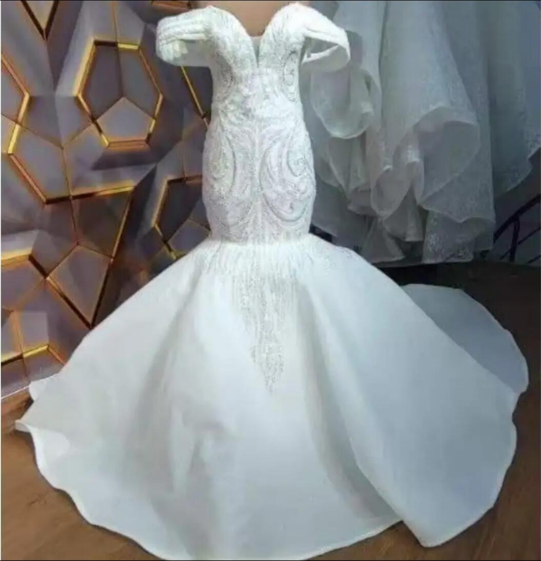 Diseños Elegantes para Tu Día Perfecto: sexo vestidos de novia