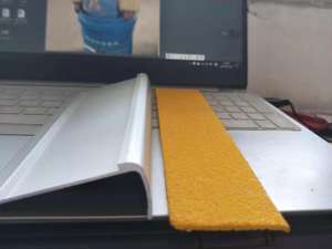 Colori personalizzati 50mm di larghezza striscia antiscivolo Premium parti scale - Product Image 2