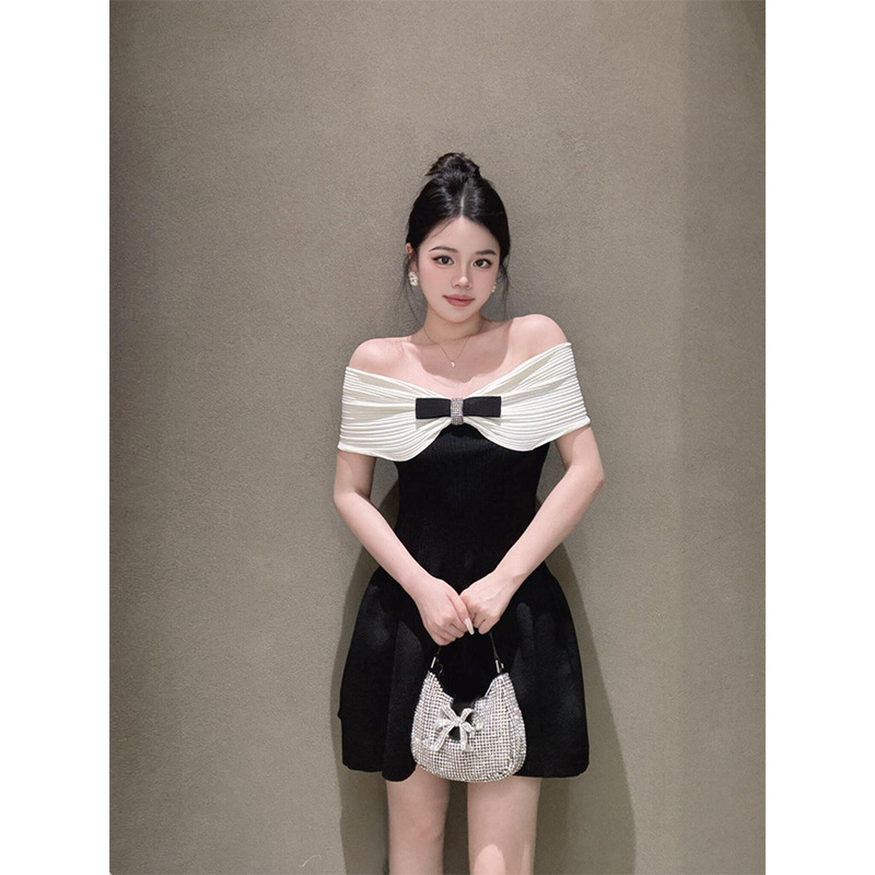 open lace back dress Elegant Baby Girls Black and White Long Sleeve Puffy Performance Prin   marryshe
