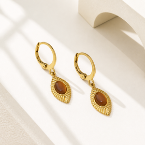 Boucles d'oreilles pendantes en acier inoxydable plaqué or 14 carats avec incrustation marron et fermoir à levier en forme de goutte - Product Image 1