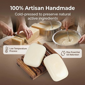 Savon éclaircissant au curcuma et à l'acide kojique, exfoliant au charbon de bois et au café, savon artisanal durable - Product Image 4