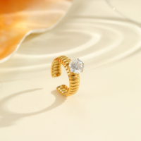 Bague tendance multi-bandes plaquée or 18 carats avec zircon géométrique pour femme, ensemble empilable pour usage quotidien