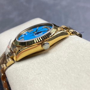 นาฬิกาข้อมือผู้ชาย วัสดุโลหะ แฟชั่นหรูหรา นาฬิกาอัตโนมัติสำหรับผู้ชาย หินอะเวนเจอรีนสีเขียว ทองเหลือง 36 มม. - Product Image 4