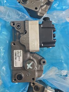 Repuestos de Bomba Hidráulica KVEBB1802, Control de Desplazamiento Eléctrico KVEB para Bombas Serie 90, Bomba Hidráulica KVEBB1802 Eléctrica - Product Image 5
