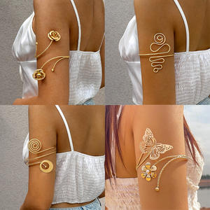 สายรัดแขนชุบทองสไตล์พังค์สำหรับผู้หญิงสายรัดแขนเหล็กหลายสไตล์ขายส่ง - Product Image 1