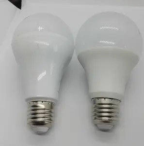 ขายส่งหลอดไฟ LED ราคาถูกราคา 2700k-6500k E27 B22 อลูมิเนียม + พลาสติกหลอดไฟ LED หลอดไฟ LED วัตถุดิบ 3W 5W 7W 9W 12W 15W 18W PVC