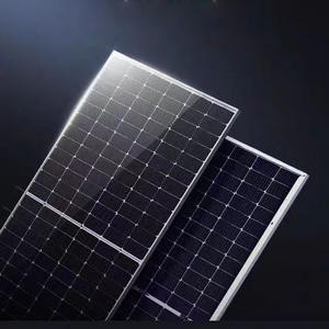 Pannello Solare Fotovoltaico da 720W per Ricarica ad Alta Potenza Connessa alla Rete per Uso Domestico e Marino, Monofacciale - Product Image 3
