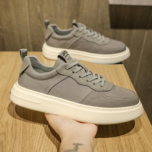 รองเท้าผ้าใบแฟชั่นลำลอง รองเท้าผ้าใบสำหรับฤดูใบไม้ผลิและฤดูร้อน น้ำหนักเบา ระบายอากาศได้ดี สไตล์สปอร์ตและลำลอง ทันสมัย - Product Image 2