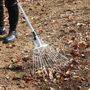 Râteau à feuilles en acier inoxydable Linyi, 18 dents, télescopique, pour jardin et agriculture, avec poignée antidérapante pour le nettoyage extérieur - Product Image 2