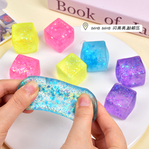 Balle anti-stress cube de glace colorée, jouet sensoriel souple, cube à presser pour garçons et filles - Product Image 3