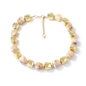 Premium Quality <b>Resin</b> Necklace Stylish Pendant Jewelry for Casual Party and Formal Wear Available At Best Price - Product Image 3