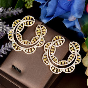 हीवेदर ट्रेंडी घन ज़िरकॉन क्रिस्टल गोल बड़े फूलों की स्टड महिला दुल्हन शादी पार्टी गहने सामान E-465 - Product Image 3