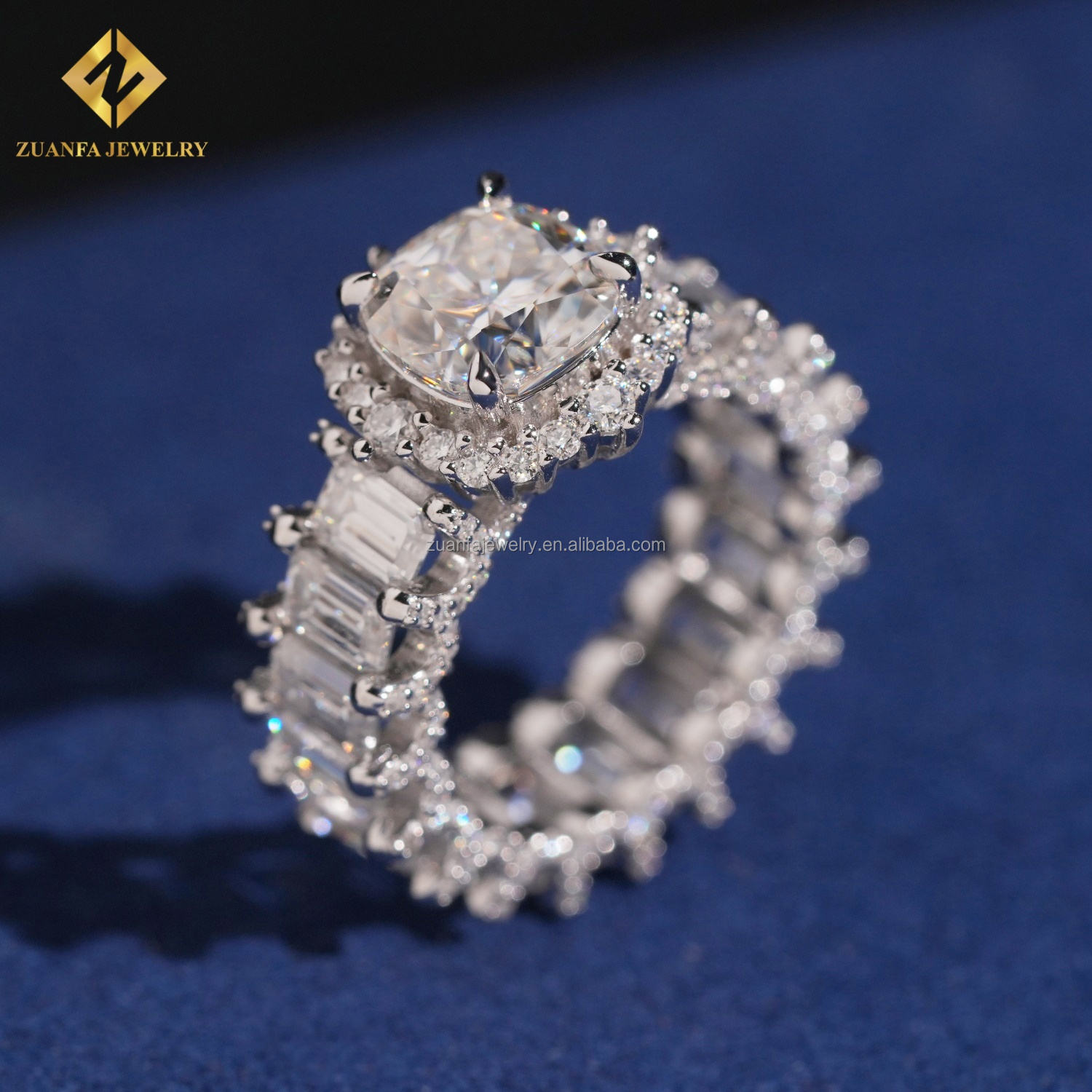 Silver+2.5ct main stone