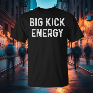 Camiseta Big Kick Energy Negra Unisex Talla Mediana para Adultos - Product Image 3
