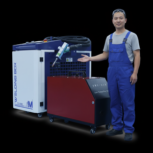 Nouvelle tête de soudage laser à fibre portable Relfar intelligente à double pendule, refroidie par eau, 3000W, laser intégré portatif - Product Image 1