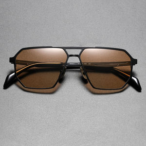 Gafas de Sol Polarizadas de Titanio UV400 Personalizadas de Moda 2025 para Hombre y Mujer, Diseño Genial para Conducir, Gafas de Sol Únicas para Exteriores - Product Image 6