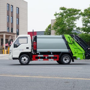 Camión Compactador de Basura Diésel 4x2 con Transmisión Manual, Incluye Motor, Caja de Cambios y Contenedor de Residuos - Product Image 3