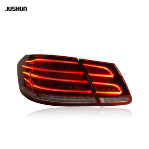 Feux arrière LED Jushun pour Mercedes Benz Classe E W212 12V Rouge avec DRL et clignotants - Product Image 4