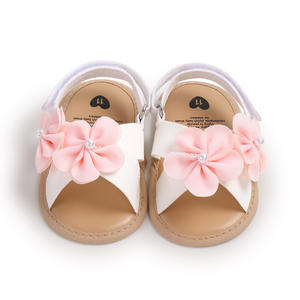 Sandales pour bébé fille nouveau-né à semelle souple, vente chaude, chaussures d'été pour bébé fille avec motif floral assorti à un ensemble de bandeaux - Product Image 2