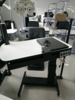 Équipement d'opticien C-190A Prix de gros Instrument ophtalmique Unité combinée Bureau et chaise