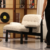 Fauteuil de salon en bois massif de style mid-century, fauteuil d'appoint rembourré, siège de détente rembourré pour le salon