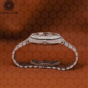 Montre en diamant la plus vendue, durable pour une utilisation à long terme, idéale pour les événements et le quotidien, disponible au meilleur prix - Product Image 4