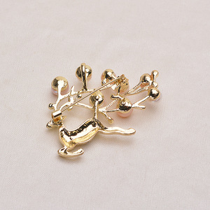 Broche en perles d'eau douce de haute qualité Tilian, cerf en or, zircon, fleur de poitrine, mode coréenne, boucle pour manteau, veste, écharpe - Product Image 4