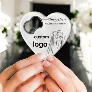 Abridor de Botellas Creativo en Forma de Corazón, Impresión a Color con Logotipo Personalizado, Recuerdo para Invitados de Bodas, Cumpleaños y Fiestas - Product Image 1
