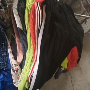 Ropa de segunda mano para chica joven, moda de grado superior, Ahorre 20%, en Dubái - Product Image 1