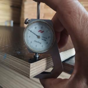 Contreplaqué E1 de première qualité, résistant à l'eau, antidérapant, à motifs hexagonaux et carrés, <span class=keywords><strong>en</strong></span> bouleau et <span class=keywords><strong>en</strong></span> eucalyptus, pour usage extérieur - Product Image 5