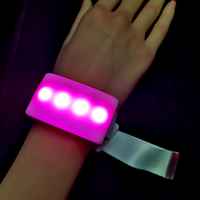 Pulsera LED Control remoto inalámbrico Pulsera LED intermitente de plástico RFID programable