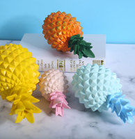 Accessoires décoratifs pour la maison Offre Spéciale idée ananas en céramique avec couronne figurine moderne écologique Art déco bureau