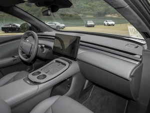 Xpeng G7 2026 Édition Phare 1704 Max Gris <span class=keywords><strong>Nuit</strong></span> Étoilée SUV Moyen Autonomie Étendue 430km CLTC Véhicule Électrique pour l'Exportation - Product Image 5