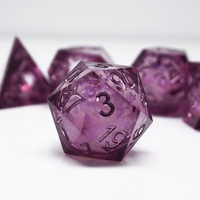 Ensemble de dés à angle droit de style Cthulhu de luxe à noyau liquide (7 dés) en résine transparente gris/violette pour le jeu de rôle Dungeons and Dragons
