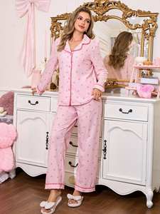 ชุดนอนผู้หญิงลายทางสีชมพูพิมพ์ลายโบว์ ผ้าเทนเซลไมโครโมดอล แขนยาว ติดกระดุม มีกระเป๋า - Product Image 3