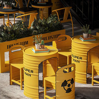 Tables et chaises de bar modernes économisent de l'espace Mobilier table et chaises de restaurant design avec tambour à huile industriel