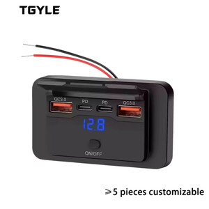 Chargeur USB étanche 4 ports QC3.0 à charge rapide avec affichage <span class=keywords><strong>de</strong></span> tension 12-24V pour bateau marin - Product Image 1