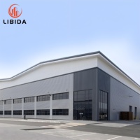 Nave Industrial Moderna de Gran Tamaño con Estructura de Acero Prefabricada, Superficie Galvanizada, Modelo Q235B/Q355B