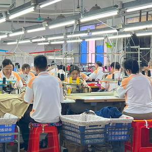 Tùy Chỉnh OEM Thanh Lịch V Cổ Spaghetti Dây Đeo Satin Buổi Tối Ăn Mặc Cho Phụ Nữ Thời Trang Maxi Dịch Vụ Thiết Kế Y2K Đảng Trang Phục Chính Thức - Product Image 4