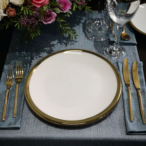 Artículo Popular al por Mayor Platos Elegantes de Cerámica Blancos con Borde Dorado para Cena, Ensalada y Postre, Vajilla de Porcelana para Uso Doméstico - Product Image 6