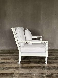 Customizable Hamptons Style White Wooden Bobbin <strong>Spindle</strong> Arm <strong>Chair</strong> with Metal Frame Modern Design Home Furniture for Living Room - Product Image 3