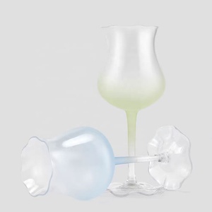 Copas de Vino de Vidrio Elegantes Hechas a Mano con Colores Personalizados, Efecto Esmerilado, Copas de Cóctel Giratorias Rosadas - Product Image 6