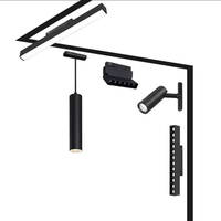 Système d'éclairage sur rail magnétique noir moderne, bande LED linéaire encastrée pour salon et plafond commercial