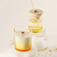 Ensemble de diffuseur de parfum pour la maison, bougies parfumées à la cire de soja de luxe et diffuseur, avec logo personnalisé sur les bouteilles en verre, emballage couleur, coffrets cadeaux