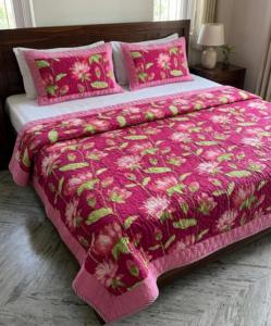 Handmade Pink Floral Quilt Bedspread Reversible Double Bed <b>Comforter</b> <b>Set</b> with Matching Pillow Covers - Product Image 2